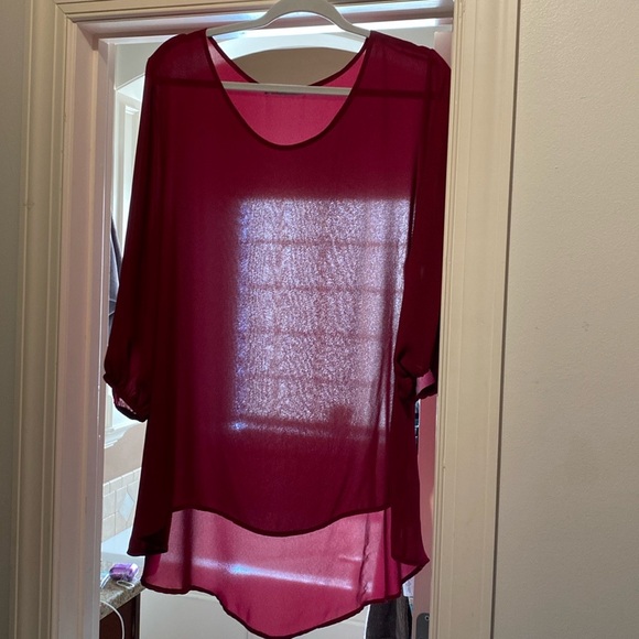Fabulous fuchsia top - Picture 3 of 3